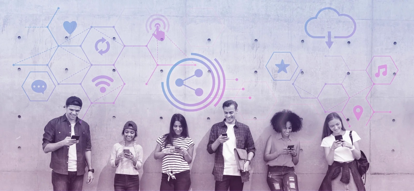 imageye___-_imgi_10_diverse-people-using-their-phones-2048x949